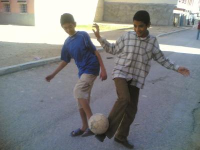 touna2i khatir